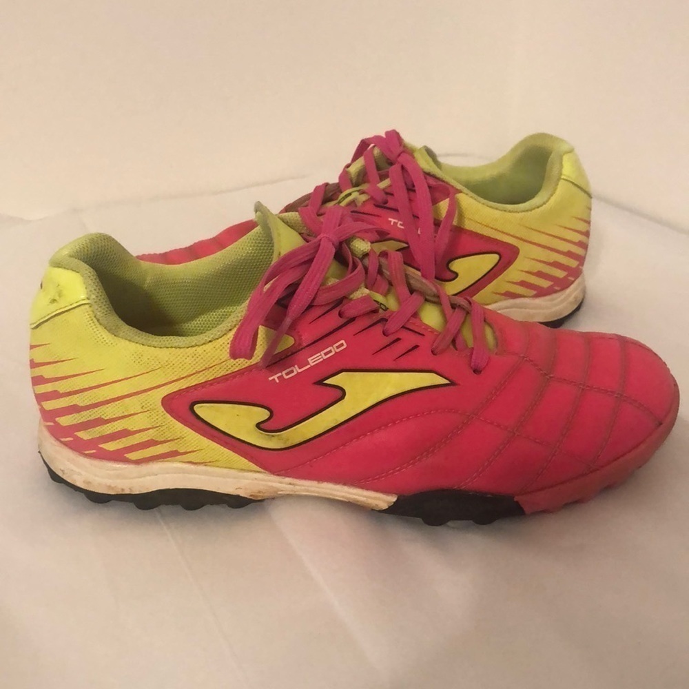 Joma Toledo Soccer Shoes Cleats Pink and Yellow Size 6
